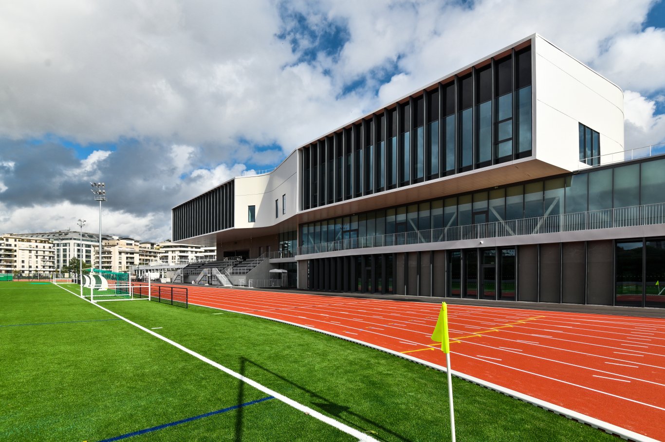 Visite guidée de la nouvelle Cité des Sports | Issy-les-Moulineaux