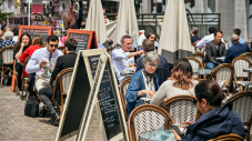 Des mesures de soutien pour les commerçants dans le respect de la tranquilité des riverains