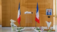 hommages institutions