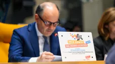 Le Conseil Local de la Jeunesse d’Issy décroche le prix de l’Anacej pour sa « Baraque à Frip’ » 