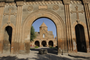 Etchmiadzine - Eglise Ste Gayané