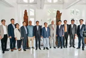 La délégation de Busan autour d'André Santini