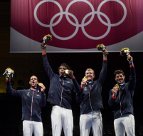 Les images des fleurettistes français, nouveaux champions olympiques