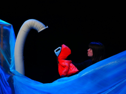 L'odyssée d'Ayouk, un spectacle jeune public de Vis à Vis théâtre.