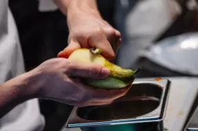 Pavlova aux agrumes et marrons confits