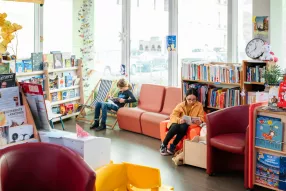 Espace jeunesse de la bibliothèque-médiathèque du conservatoire