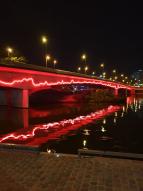 OEuvre de Claude Lévêque sur le Pont d'Issy