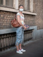 Portrait d'une Isséenne réalisé pendant le confinement 